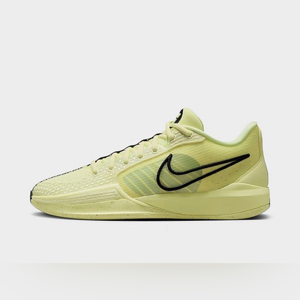 Nike Sabrina 1, Luminous Green/Black, Size 7.5, New in box - F20